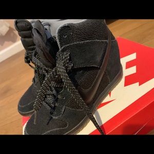 Nike sky hi-dunk black suade wedge sneakers 🔥used